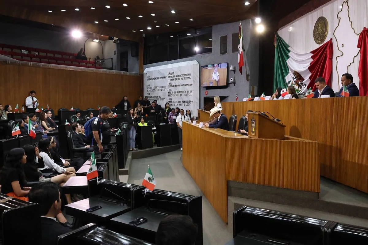 Reducen edad para competir por cargos públicos en Nuevo León; aplicará en elecciones de 2027