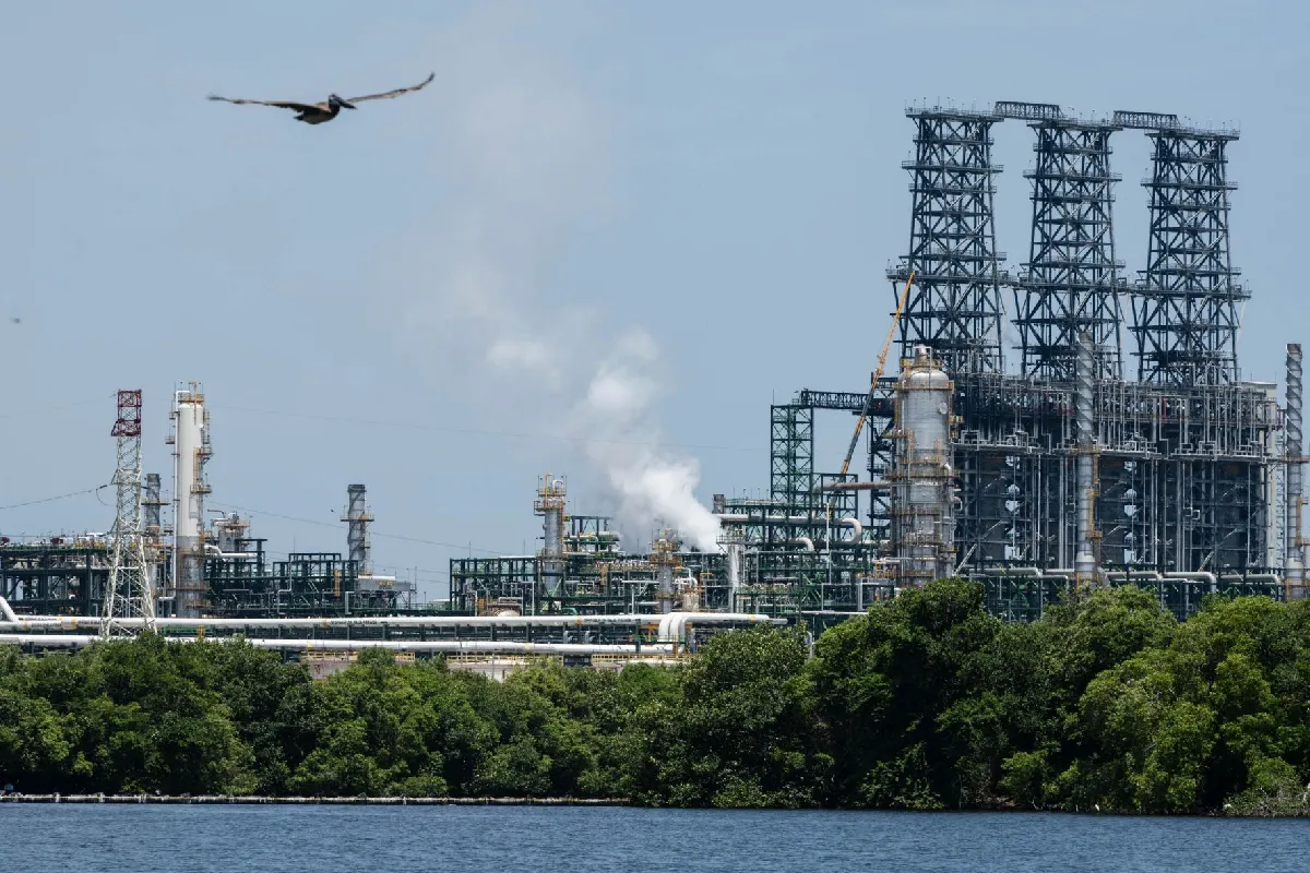 Refinería Olmeca