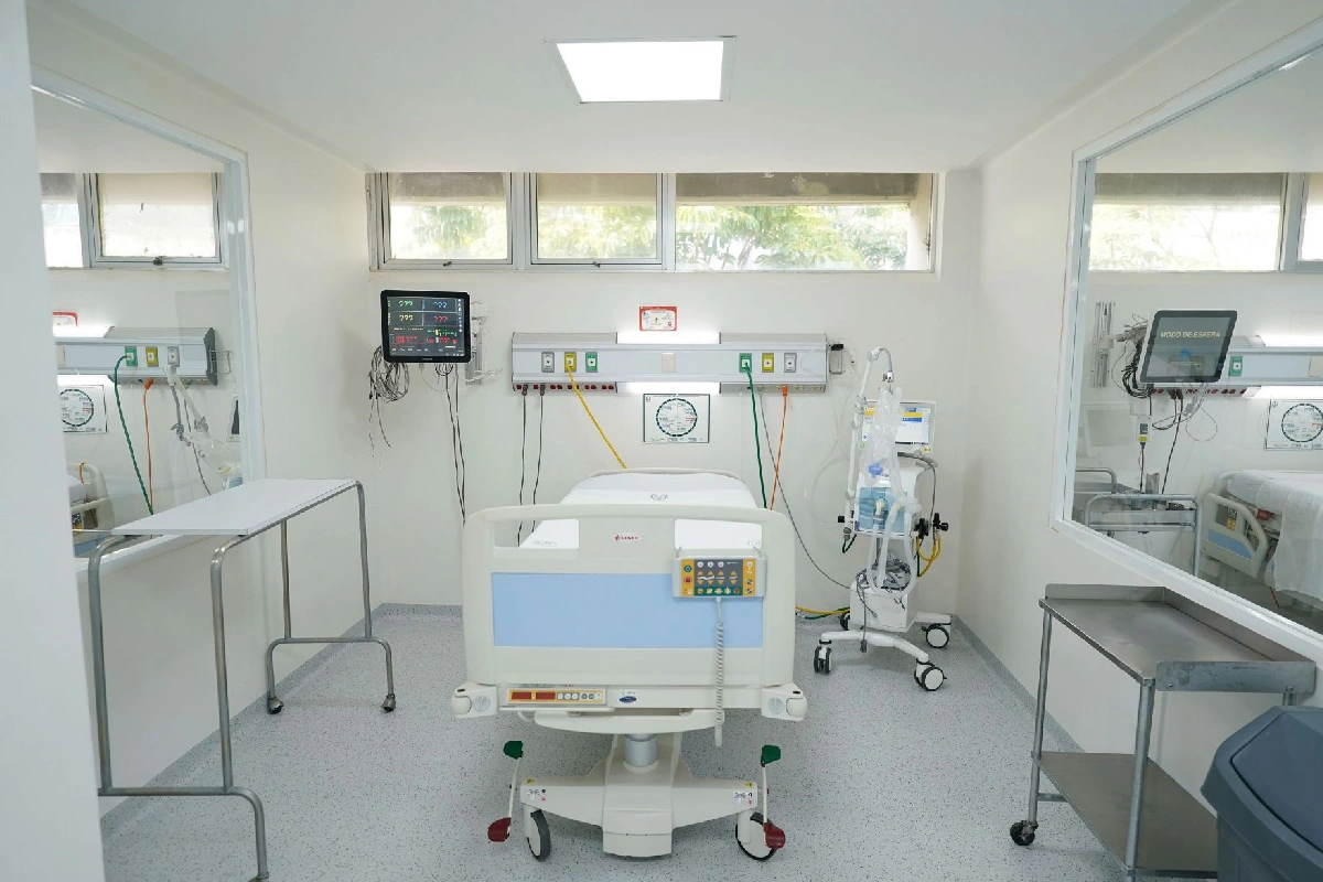 Cama de hospital reinaugurada 