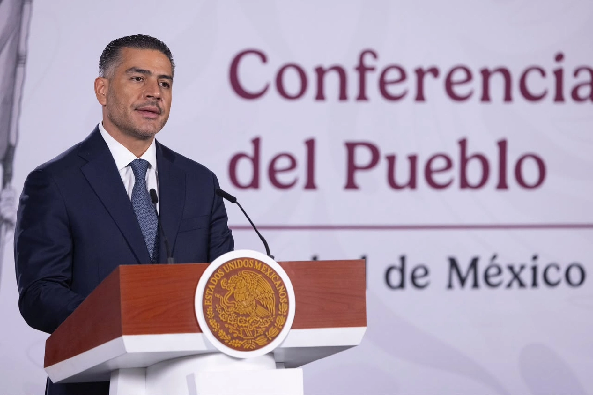 Secretario de Seguridad en conferencia del pueblo 