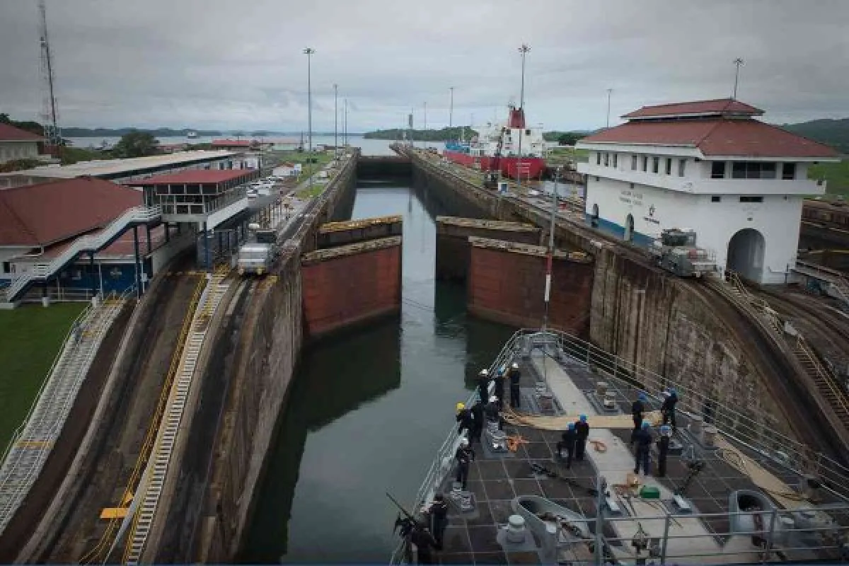 Sheinbaum apoya neutralidad de Canal de Panamá; fortalecerá cooperación 