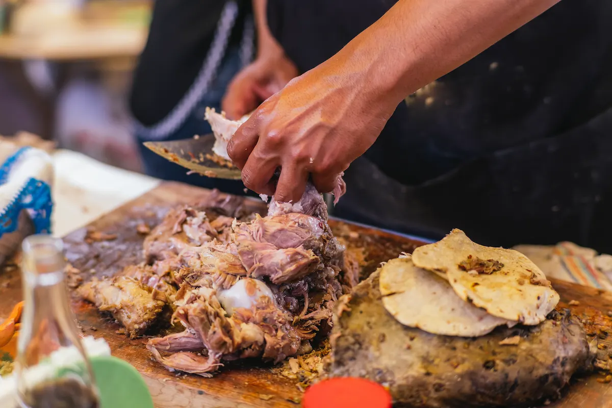 come barbacoa de hoyo en Actopan