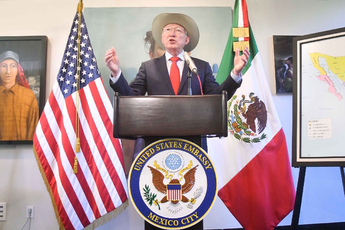 Ken Salazar, exembajador en México