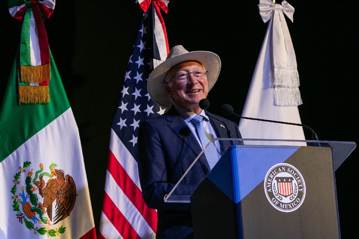 Ken Salazar, exembajador de Estados Unidos en México