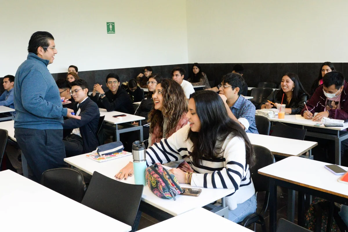 Clases en aulas de la UNAM
