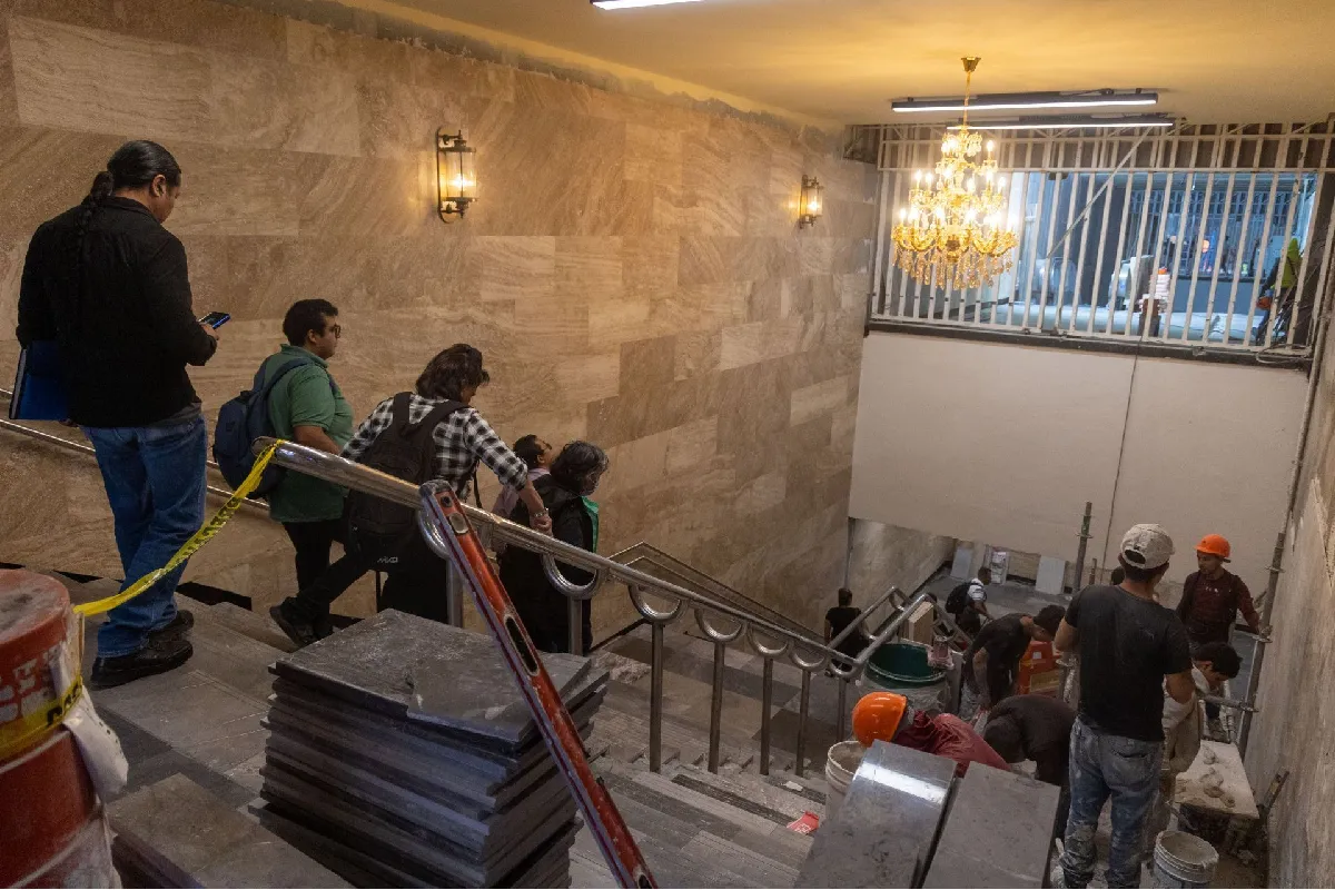 ¿Cuánto costaron los candelabros y faroles de la estación Hidalgo?