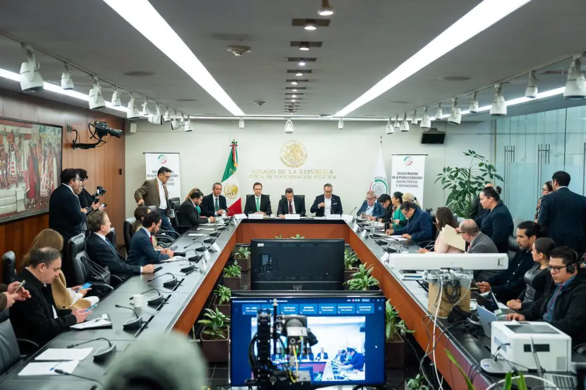 Moctezuma Barragán asume embajada de Unión Europea en medio de acusaciones por cancelación del T-MEC
