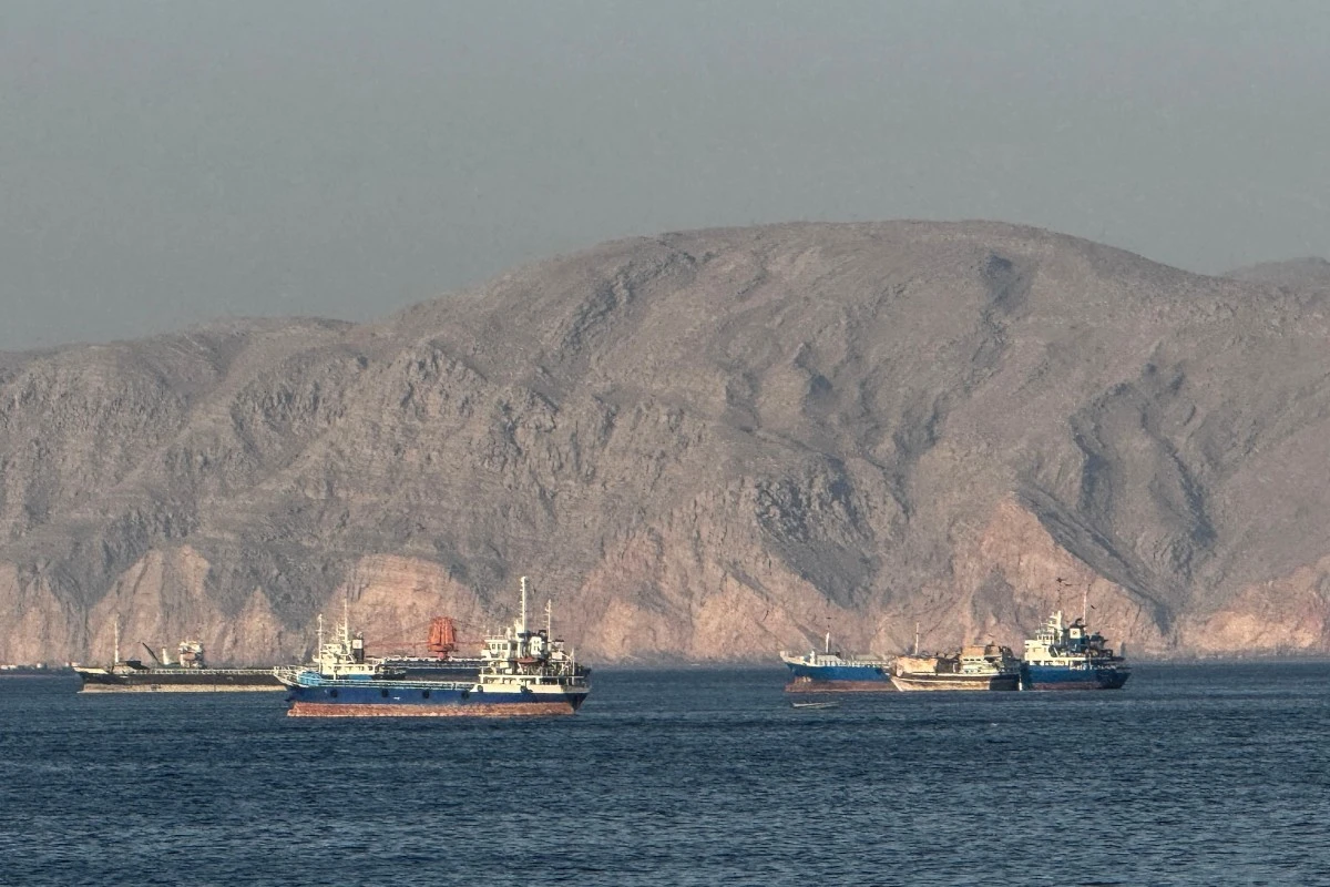 El portavoz del Ministerio de Relaciones Exteriores de Irán comentó que el gobierno hablará con mediadores de Catar, Pakistán y Omán para evitar escalar el conflicto.