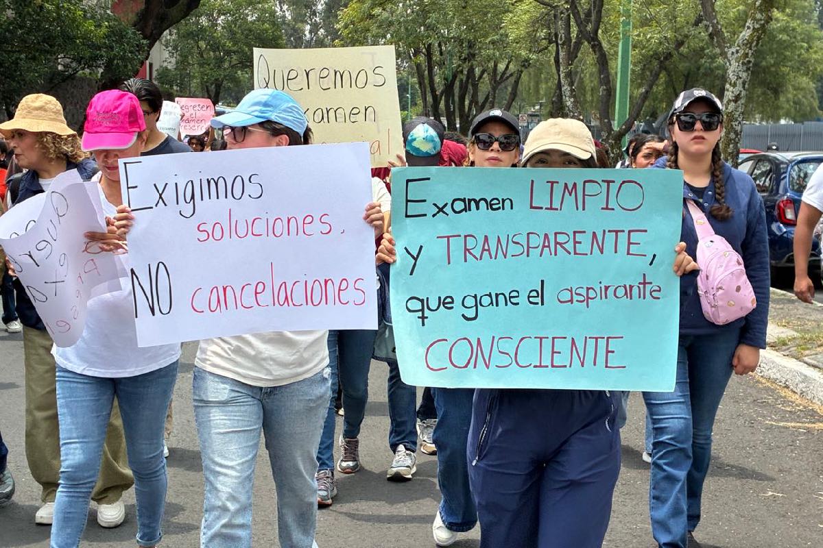 Aspirantes recorrieron el circuito de Investigación Científica con dirección al edificio de Rectoría