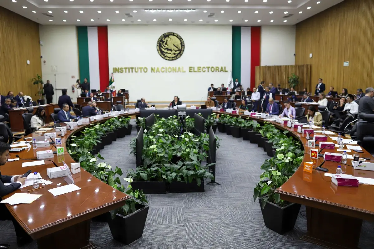 Consejero del INE propone dos boletas para elegir diputados en 2027