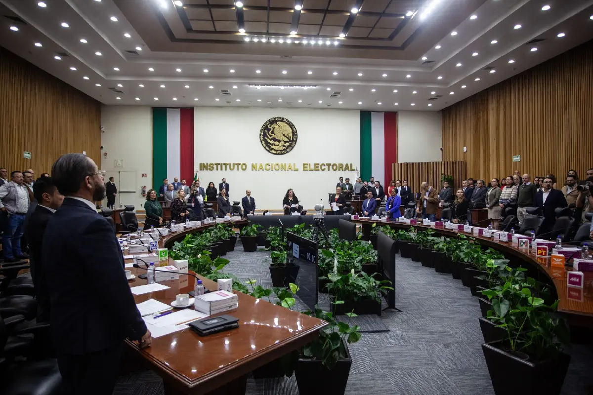 INE ordena retirar señalamientos de 'narcopartido' contra Morena