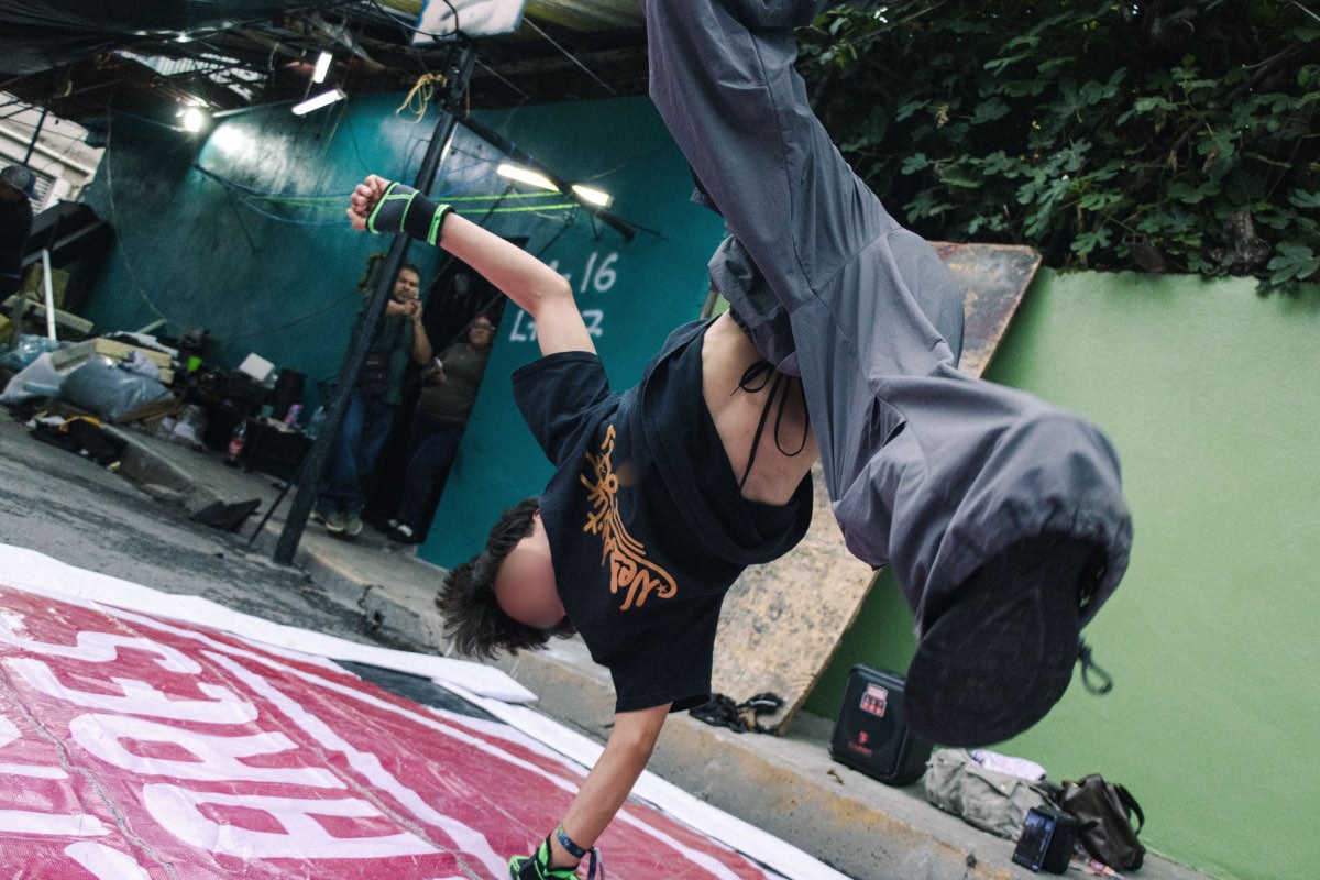 El breakdance ayuda los alumnos a mantener la disciplina en otras actividades de la vida diaria