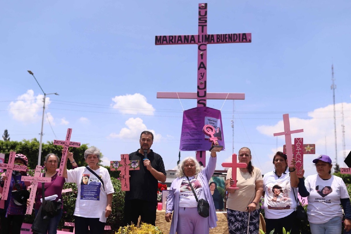 La iniciativa propone que cualquier muerte violenta de una mujer en México sea investigada como feminicidio