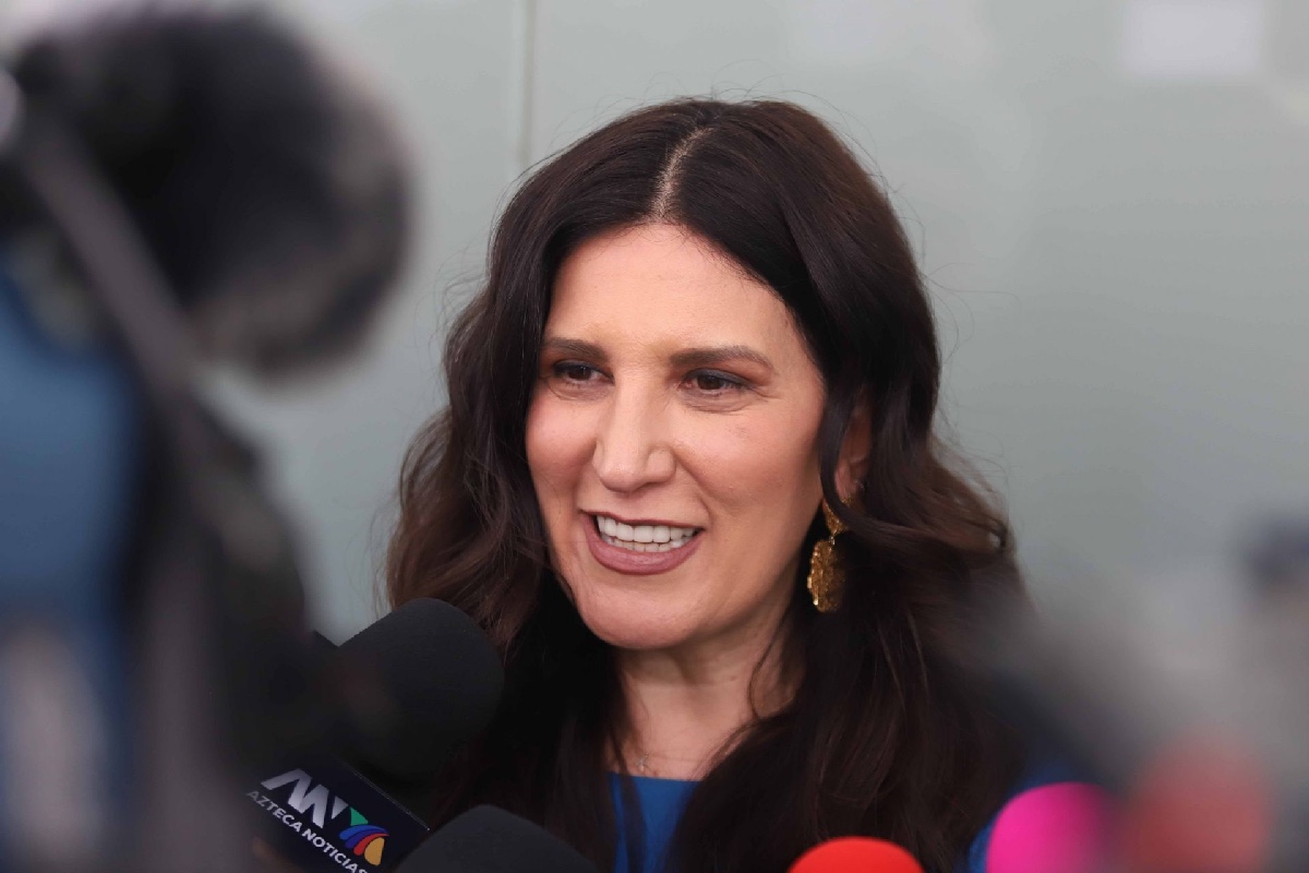 Kenia López Rabadán, diputada del PAN, advierte que se puede poner en riesgo la libertad de expresión