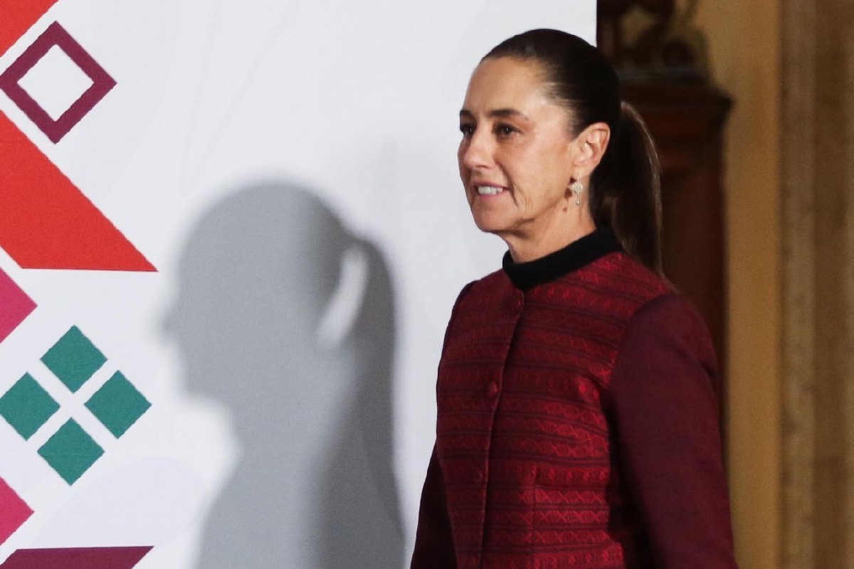 La presidenta Claudia Sheinbaum presentará este martes una línea de tiempo sobre el operativo que llevó al líder del Cártel de Sinaloa a Estados Unidos