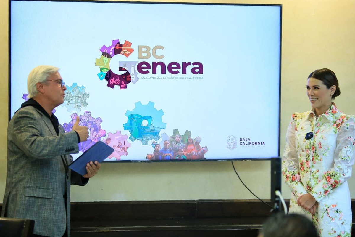 El exgobernador y la actual gobernadora, en 2020.