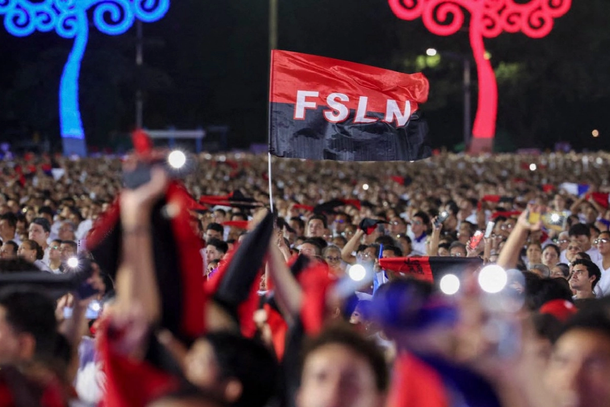 Bandera del Frente Sandinista de Liberación Nacional. (Foto: AFP)