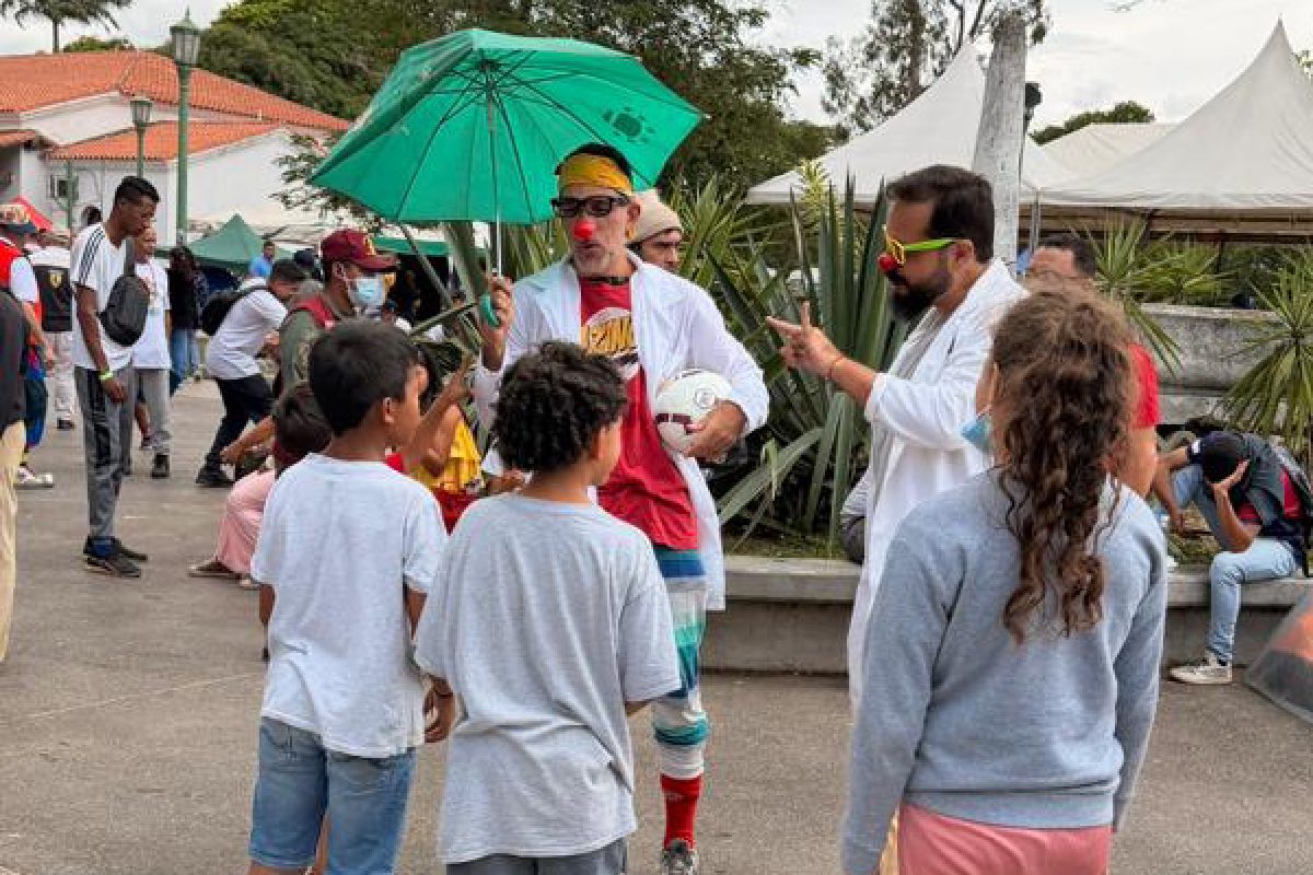 En los refugios de Venezuela, el juego y la ternura se convierten en herramientas de rescate psicológico