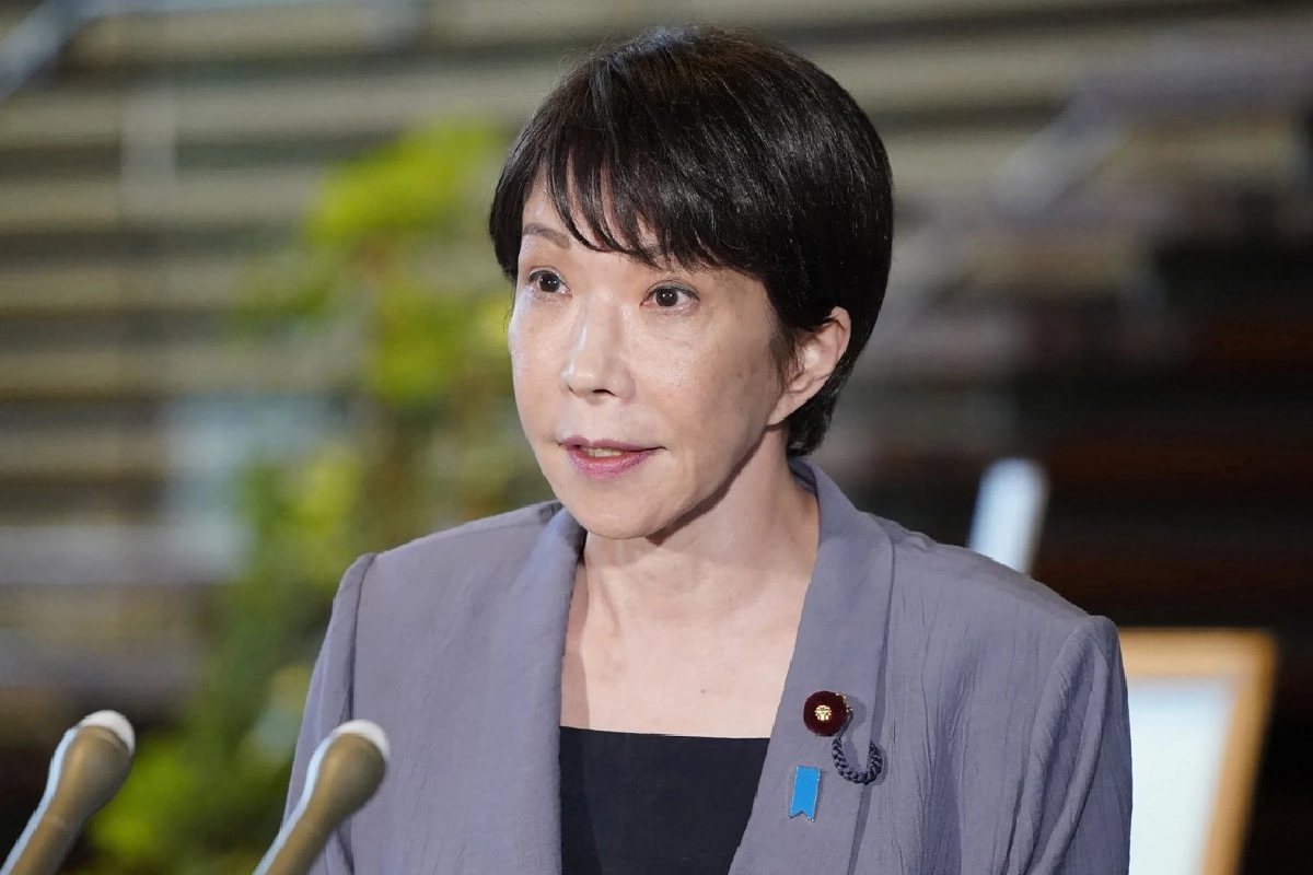 La primera ministra de Japón reportó múltiples heridos, cortes de electricidad, incendios y edificios colapsados tras el sismo.
