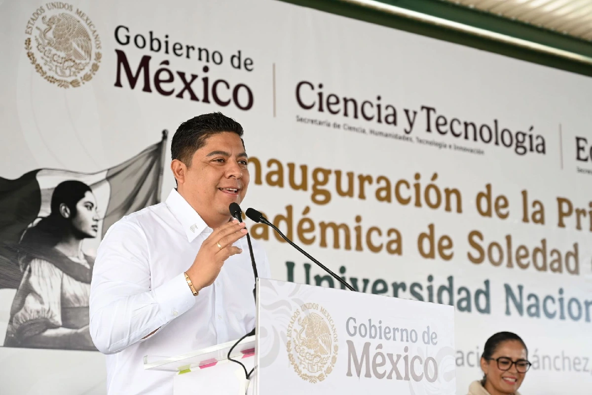 Top 10 de gobernadores mejor evaluados; 17 superan promedio: encuesta