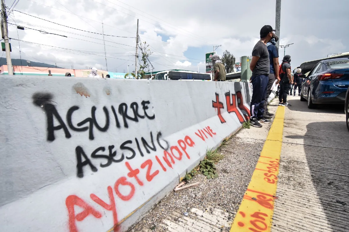 Angel aguirre rivero guerrero caso ayotzinapa estudiantes