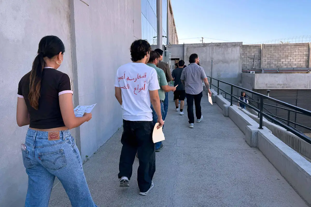 Aspirantes acudieron a la sede en Tijuana para realizar el examen de control presencial. Foto: UNAM