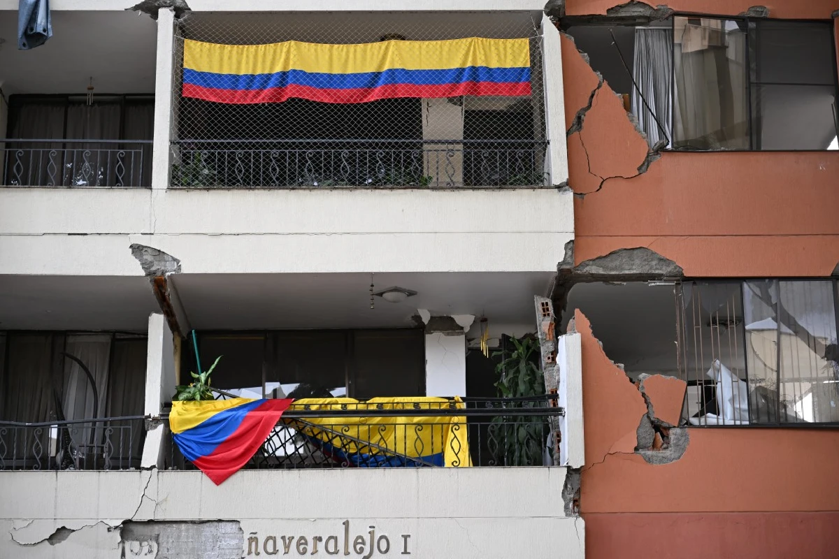 Colombia remueve escombros tras terremoto, con pocas esperanzas de rescates
