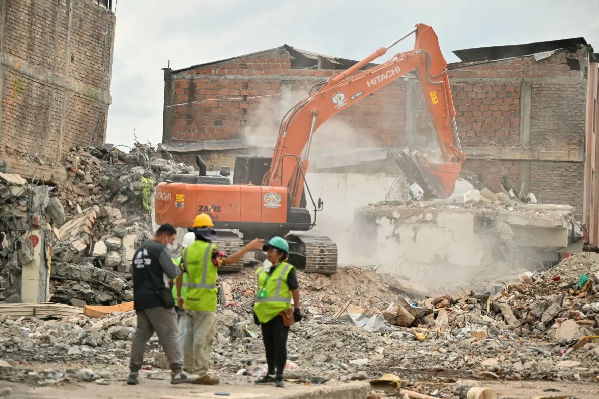 Colombia remueve escombros tras terremoto, con pocas esperanzas de rescates