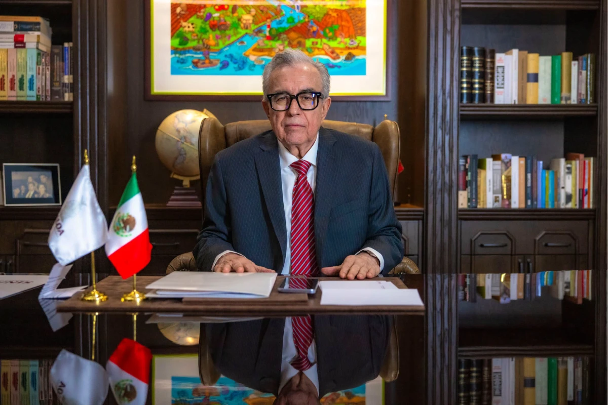 Congreso de Sinaloa aprueba licencia indefinida de Rubén Rocha como gobernador