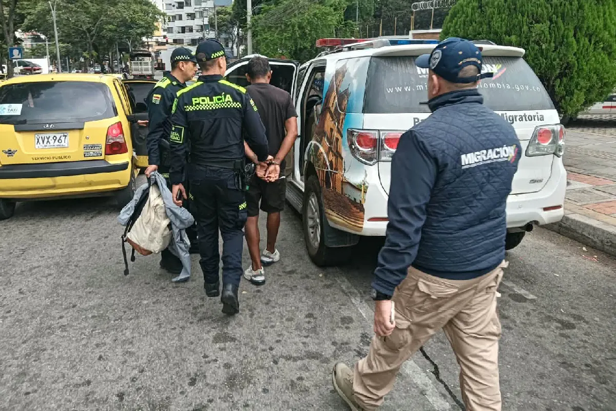 De la Espriella ordena deportaciones de migrantes irregulares de Colombia