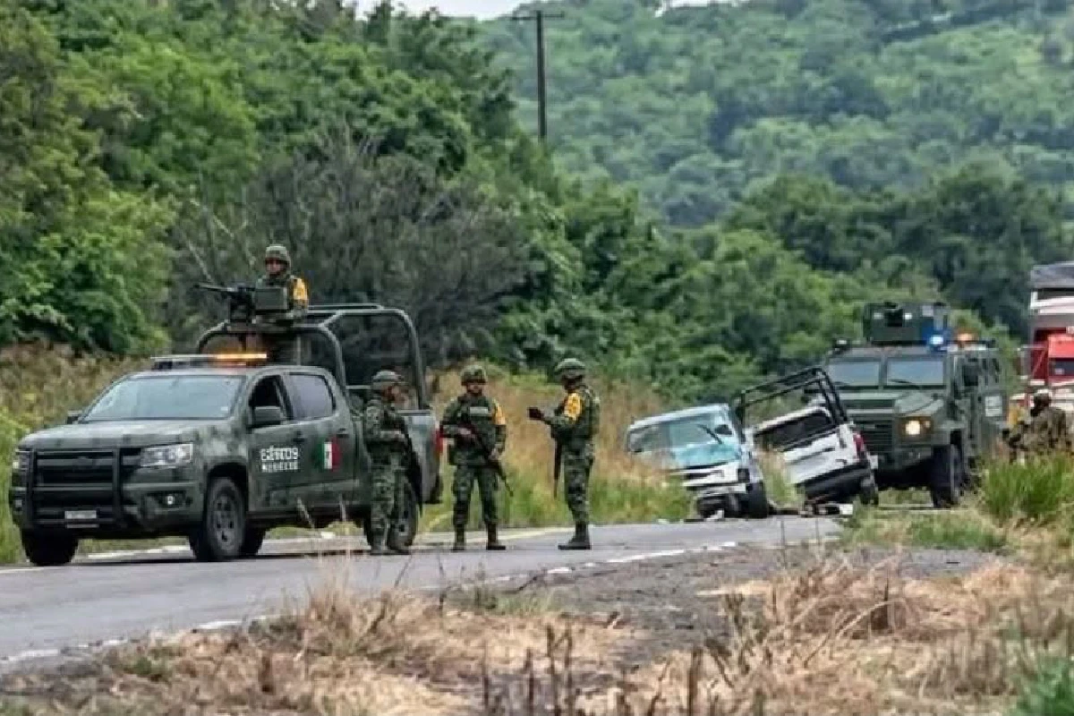 Emboscada en Pénjamo, Guanajuato, deja un policía estatal muerto y otro herido