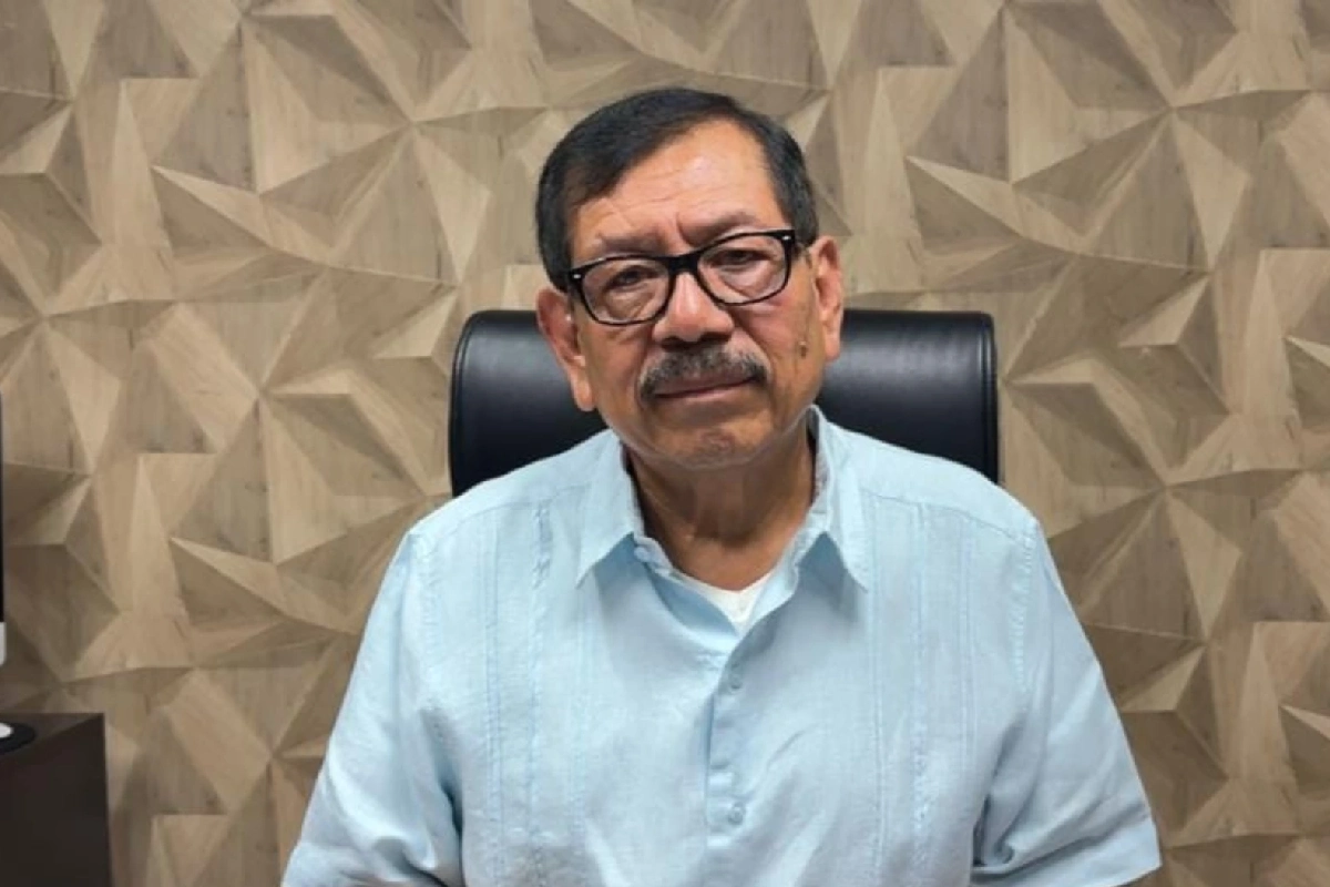 Gerardo Mérida Sánchez, exsecretario de Seguridad Pública de Sinaloa, con camisa guayabera clara y anteojos.