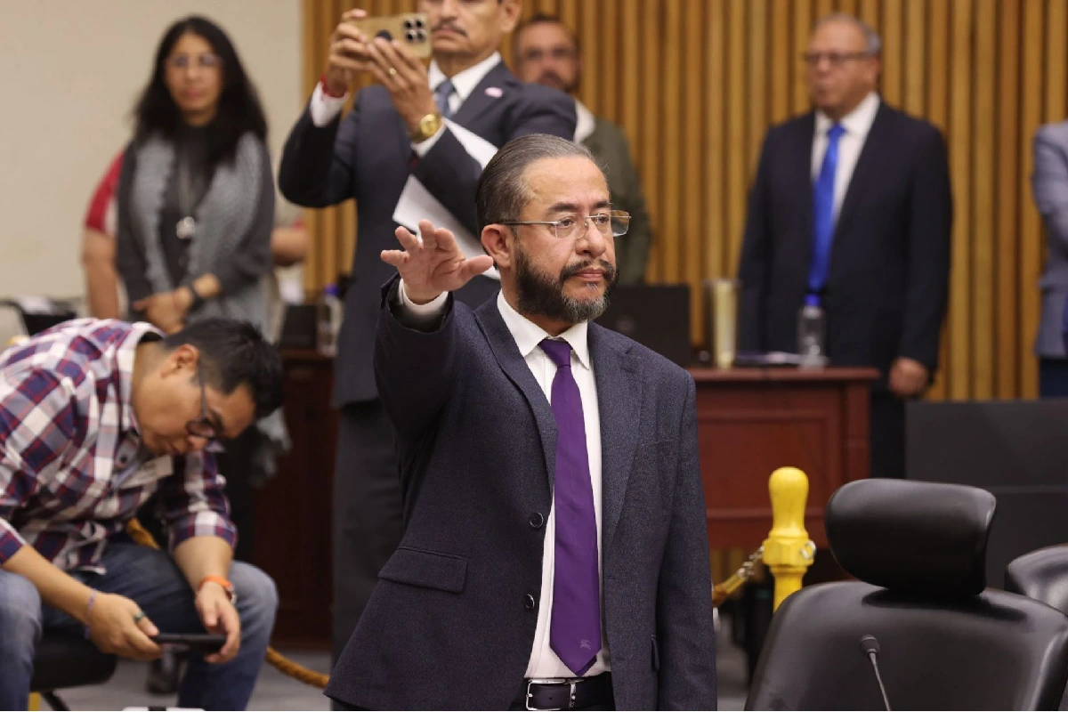 Hugo Eric Flores Congreso