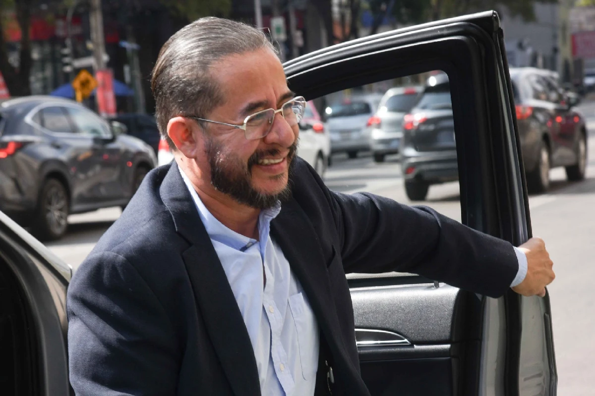 Hugo Eric Flores partido PAZ