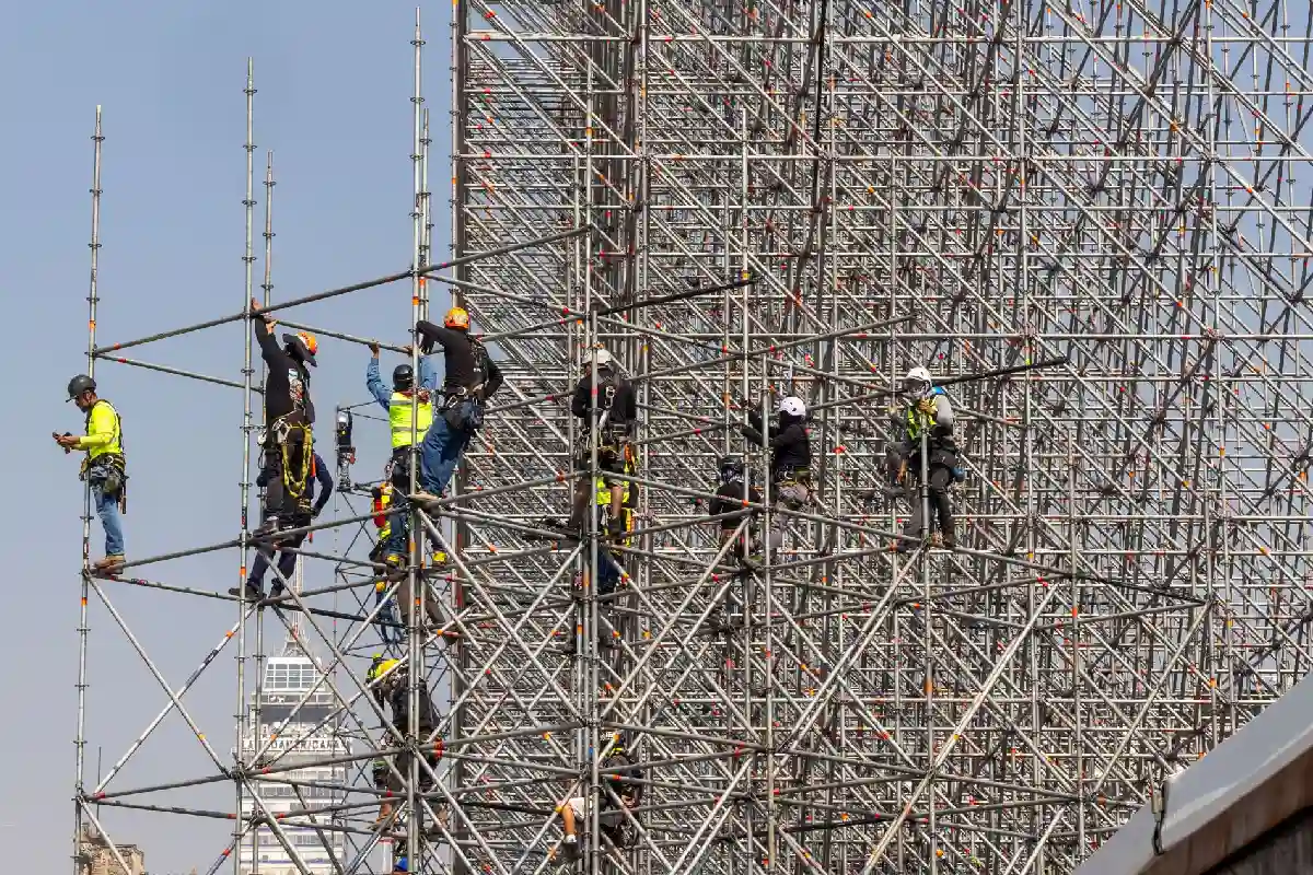 La construcción y la maquila son los sectores en donde más se emplean los bajacalifornianos. Foto: Cuartoscuro.