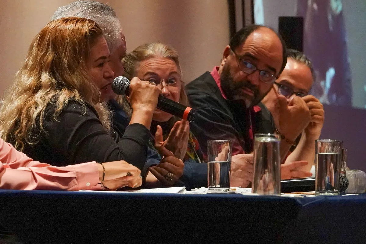 “No soy militante de ningún partido”: Ceci Flores asiste a foro de Somos México por desaparecidos