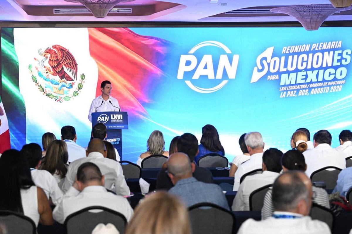 PAN abre posibles alianzas para 2027; dice que va “salvar a México del tumor guinda”