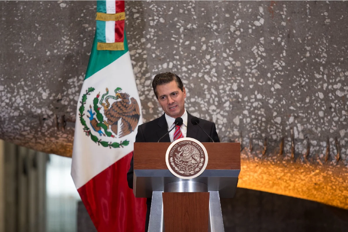 Peña Nieto reaparece en Italia en la boda del cantante Omer Adam
