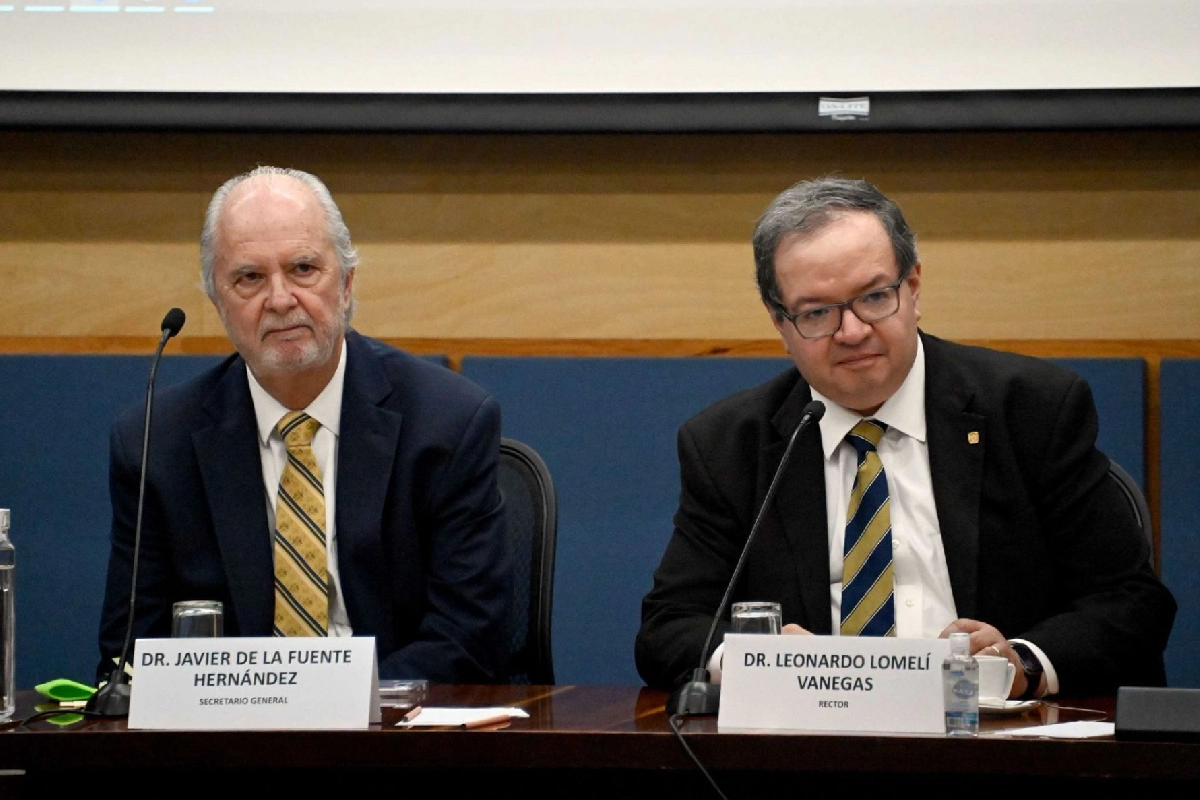 El rector Leonardo Lomelí instruyó mantener una sesión permanente para coordinar las inscripciones y el proceso del examen de control.