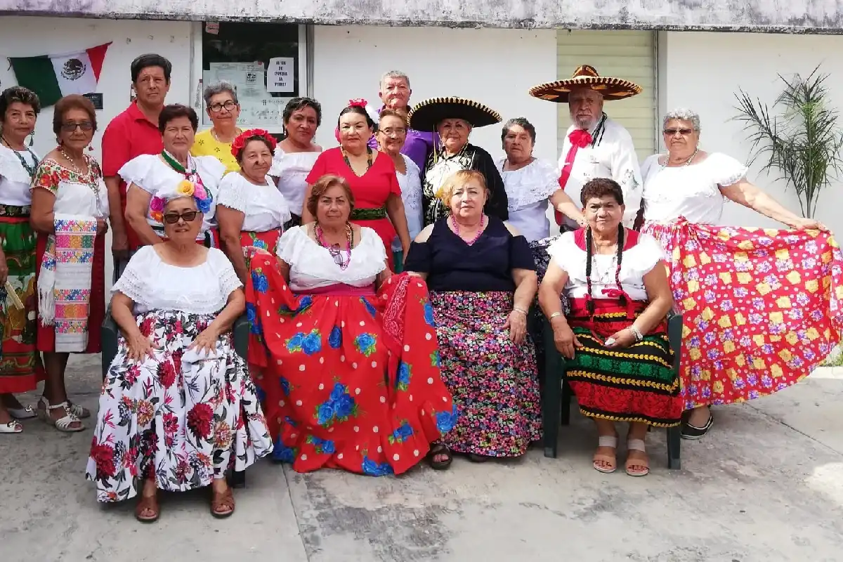 En Quintana Roo, los adultos mayores tienen diversas actividades culturales y recreativas. Foto: Inapam QRoo.