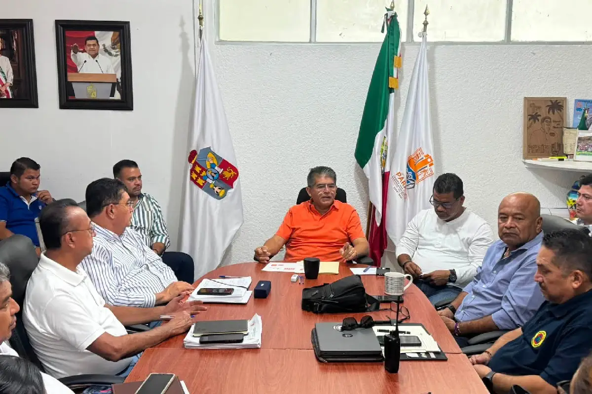 Operativo Enjambre: FGR detiene a funcionarios de Paraíso, Tabasco; alcalde evade captura