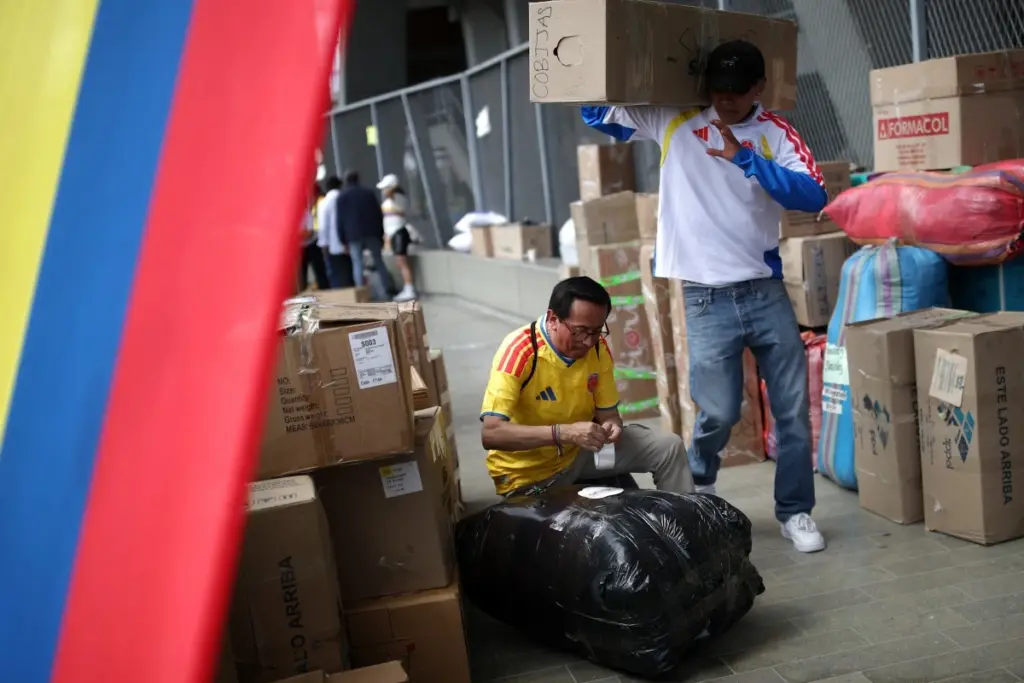 A días de haber llegado al poder, De la Espriella ha tenido que organizarse luego del terremoto y empezar las operaciones para ayudar a los afectados.