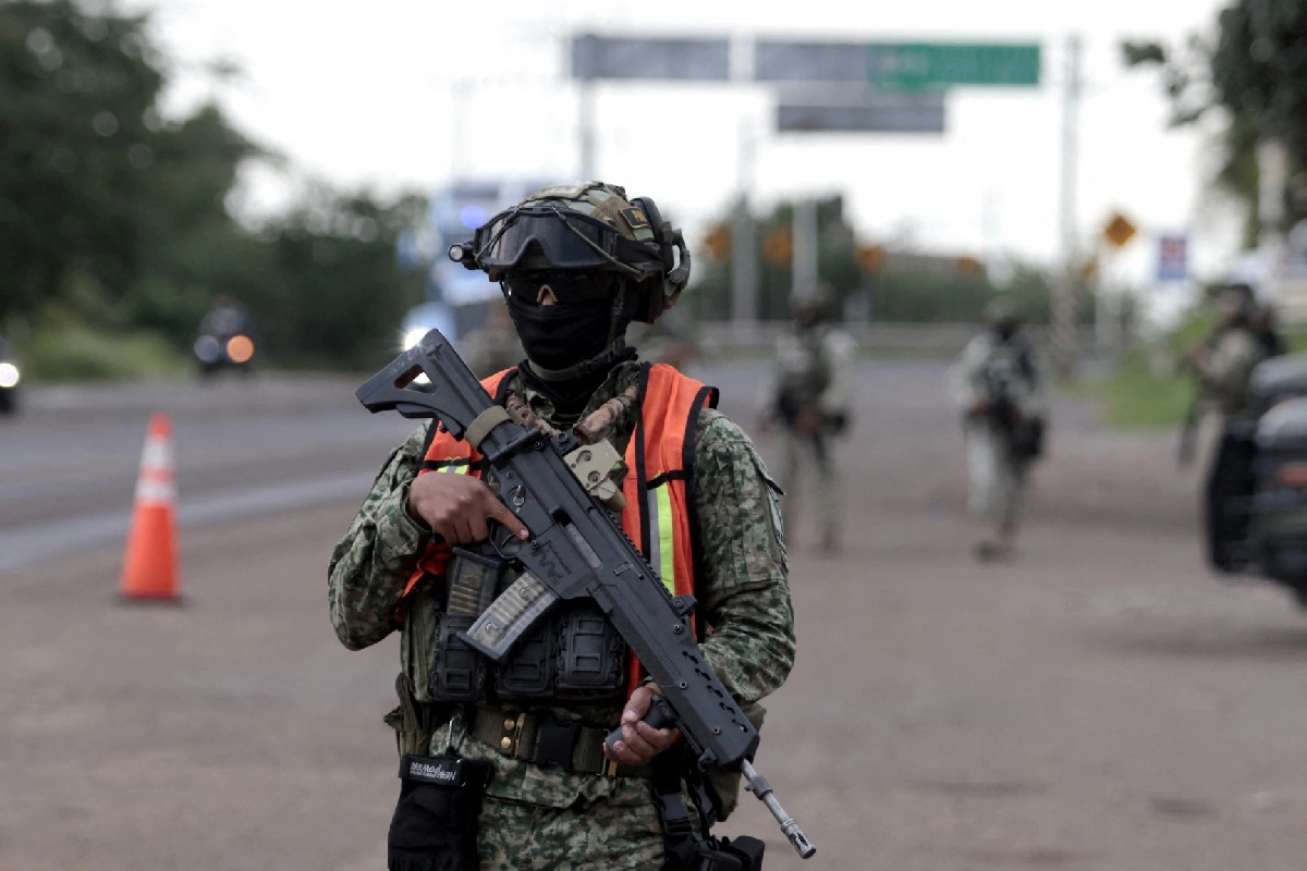 El Departamento ofrece más de 100 millones de dólares en recompensas por información que permita su captura. (Foto: AFP)