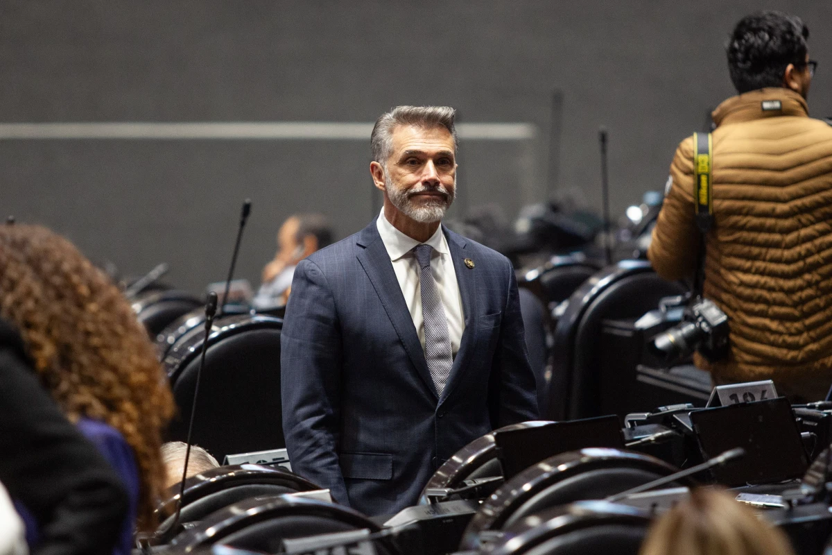 Diputado Sergio Mayer