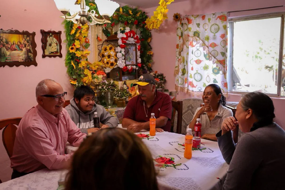 Familias de Baja California pidieron que las autoridades atiendan los problemas sociales. Foto: X/Alfredo Álvarez.