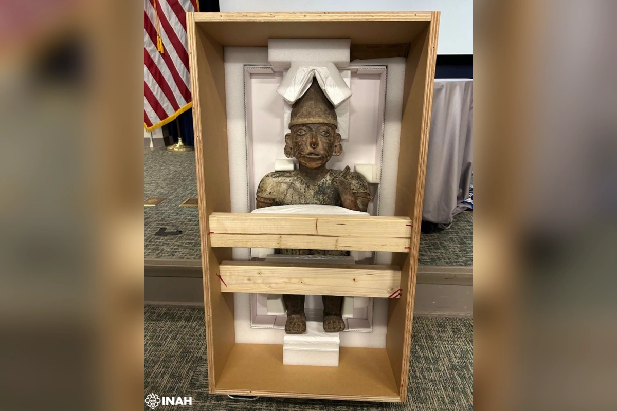 El lote de artefactos milenarios se encuentra asegurado en el Consulado de México en Nueva York y viajará al país por medio de una valija diplomática. (Foto: INAH)