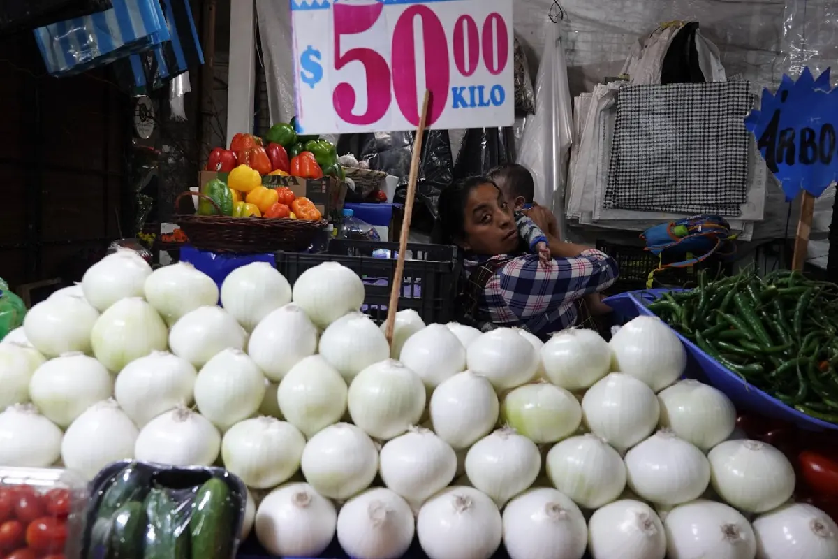Precios aumentan 0.10% en primera quincena de agosto; inflación anual se ubica en 3.26%