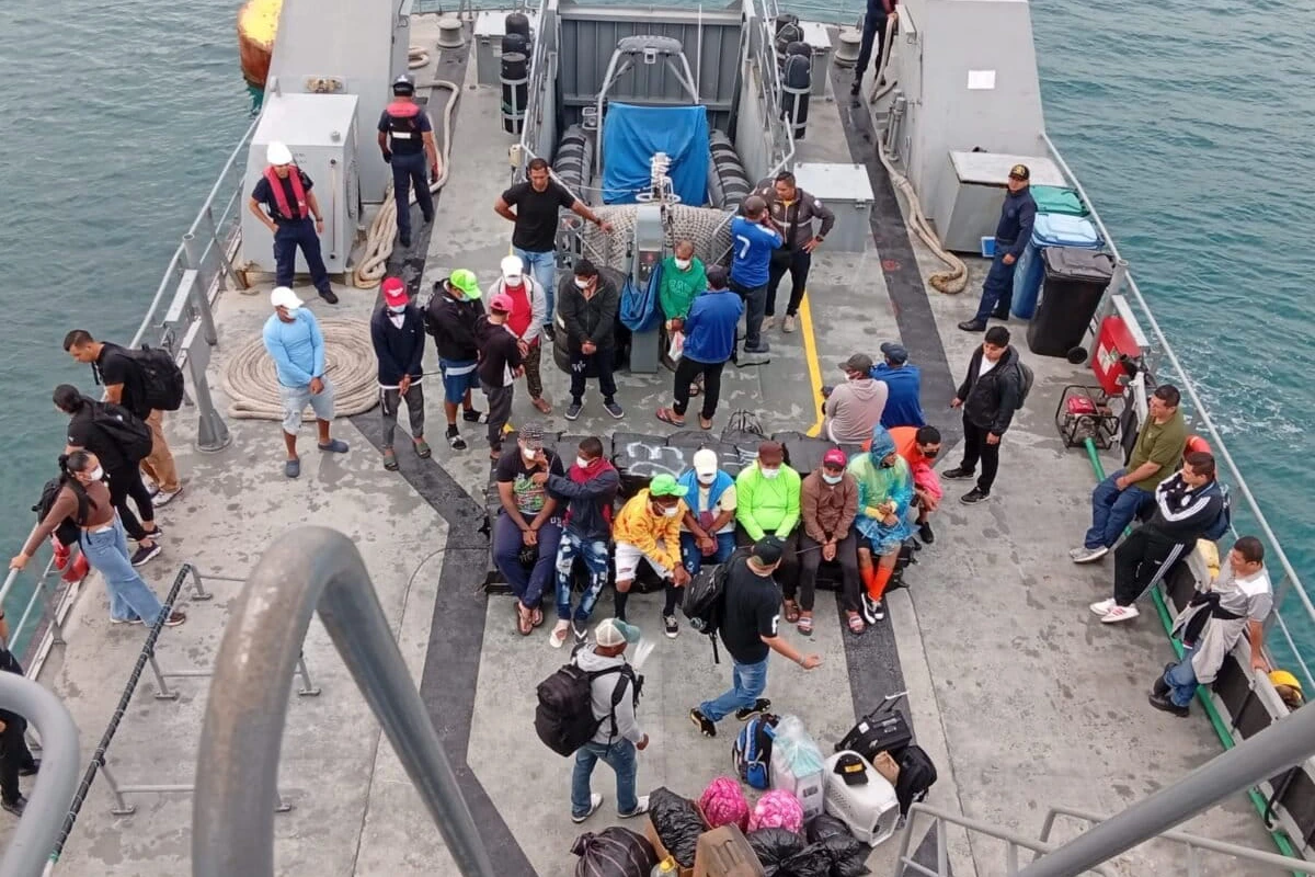 (Foto: Mongabay Latam | Armada del Ecuador)