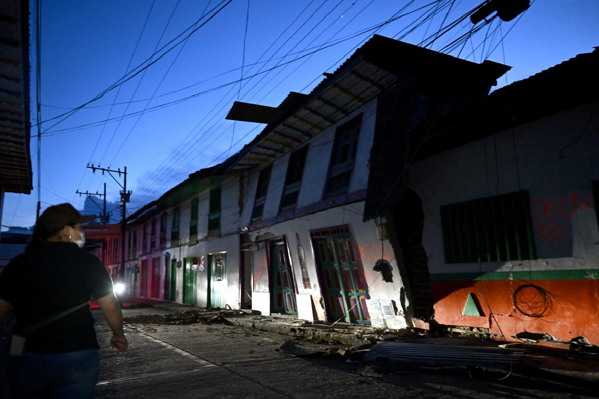 La mujer estuvo más de 35 horas bajo las ruinas del edificio