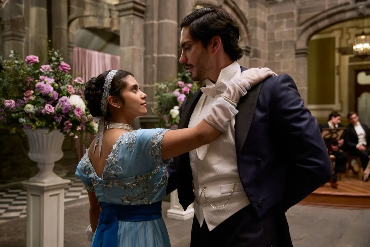 mal de amores serie netflix angeles mastretta reparto